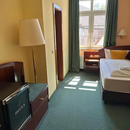 Hotel Am Schloss - Frankfurt An Der Oder Ngoại thất bức ảnh
