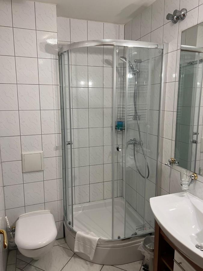 Hotel Am Schloss - Frankfurt An Der Oder Ngoại thất bức ảnh