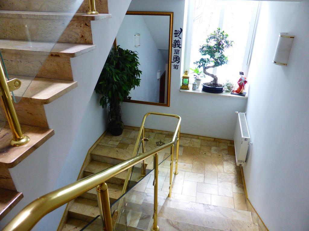 Hotel Am Schloss - Frankfurt An Der Oder Ngoại thất bức ảnh